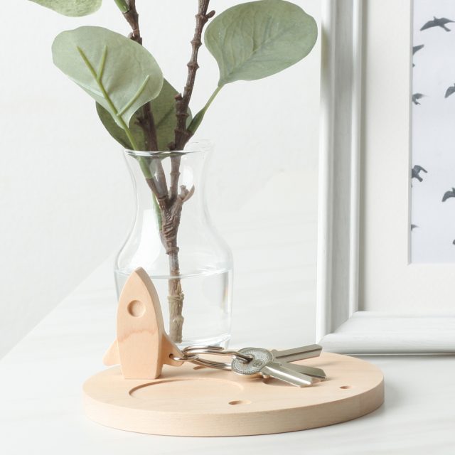 Apollo - Key Chain and Dock  (Maple)